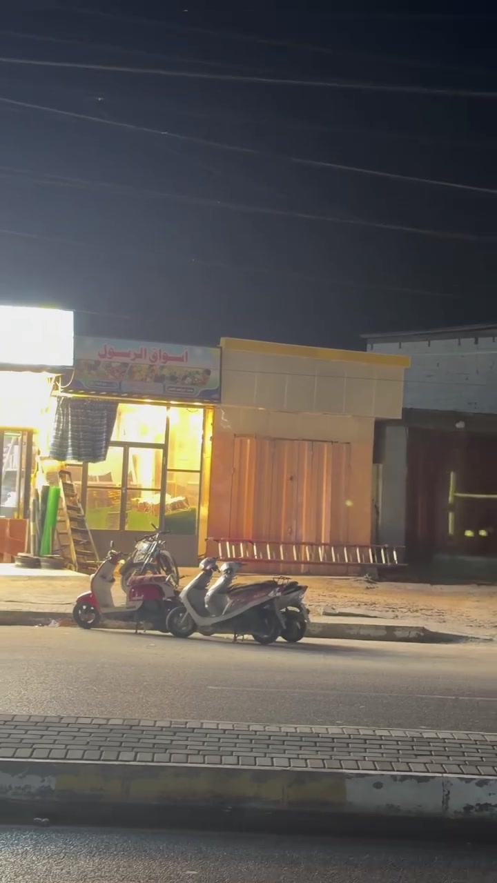 محل للايجار 
الصوب الكبير مقابيل شارع الجسر 
 حسينية ال كريدي

كما موضح ب مقطع الفديو

الطول 7 امتار 
العرض 3 امتار ونص

ايجار سنوي حصرآ 

الاتصال على الرقم
 ( ابوعباس السهلاني ***********) 

( محمد الحاج سلمان ال بطاي ‭0782 630 6177‬)
