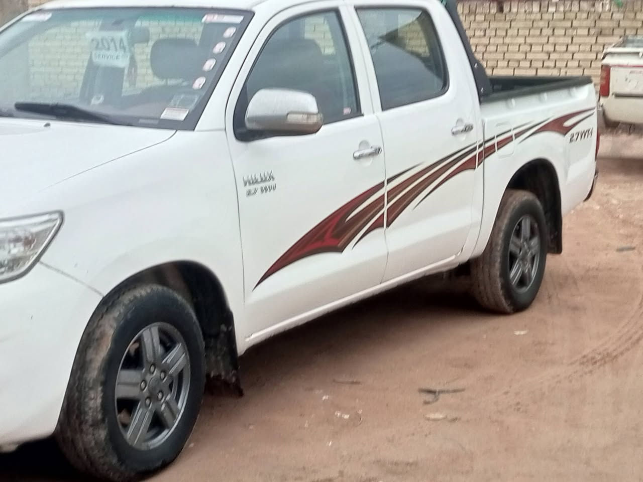 سلام عليكم فلاونزة 14رقم واسط للبيع شاصي 12كير عادي المكان كربلاء سيارة تحويل مباشر سعر 160مامكفولة رقم الهاتف ***********
