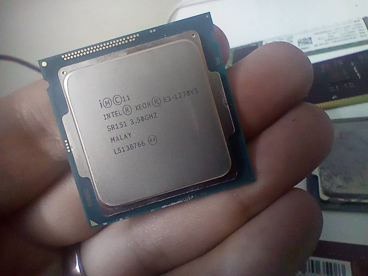 قطع للبيع ادمن ❤
E3 1270v3 قطعتين القطعه ب 25 قفل
معالج قوي مقارب جدا لل i7 4790
ram ddr3 1600 8×2 جديد مفتوح للفحص سعر الكت 15 الف قفل 
بورد جيل رابع معوج كم بن سعرها 10 واذا تاخذ اكثر من قطعه بلاش 🤣
nvma 120g ماركه شغال طبيعي جدا سعره 20 قفل 
قطع عليها ضمان يوم عده البورد لان وضحت السبب 
توصيل موجود ***********
