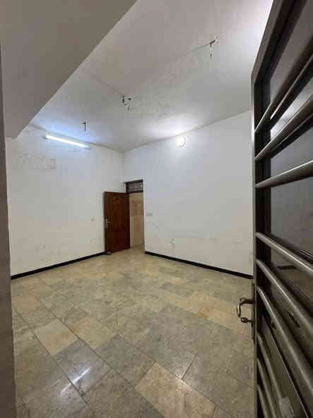 💎 للإيجار في السيدية 
بيت💒  مساحة 75 متر     
يتكون من:
💠 2 غرف نوم 
💠 صالة واسعة
💠 مطبخ معزول
💠كراج سيارة
💠 خدمات 
الايجار ٧٥٠ الف 
موقع العقار السيدية قرب المركز
للاستفسار ***********
