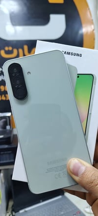 سامسونج A56 5G • ٢٥٦ • ١٢ رام