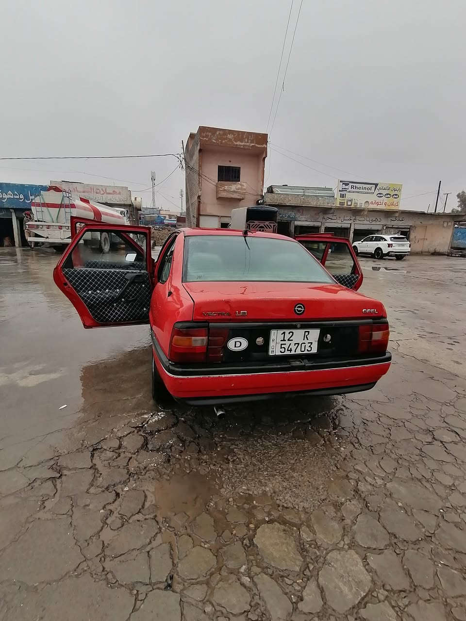 السـلام عليكم
اوبل فكترا للبيـع موديل 91سياره حجم18
مبدل صندوق  
بيها كابون 
رقم انكليزي  
السعر 36
الاتصال ***********
***********
