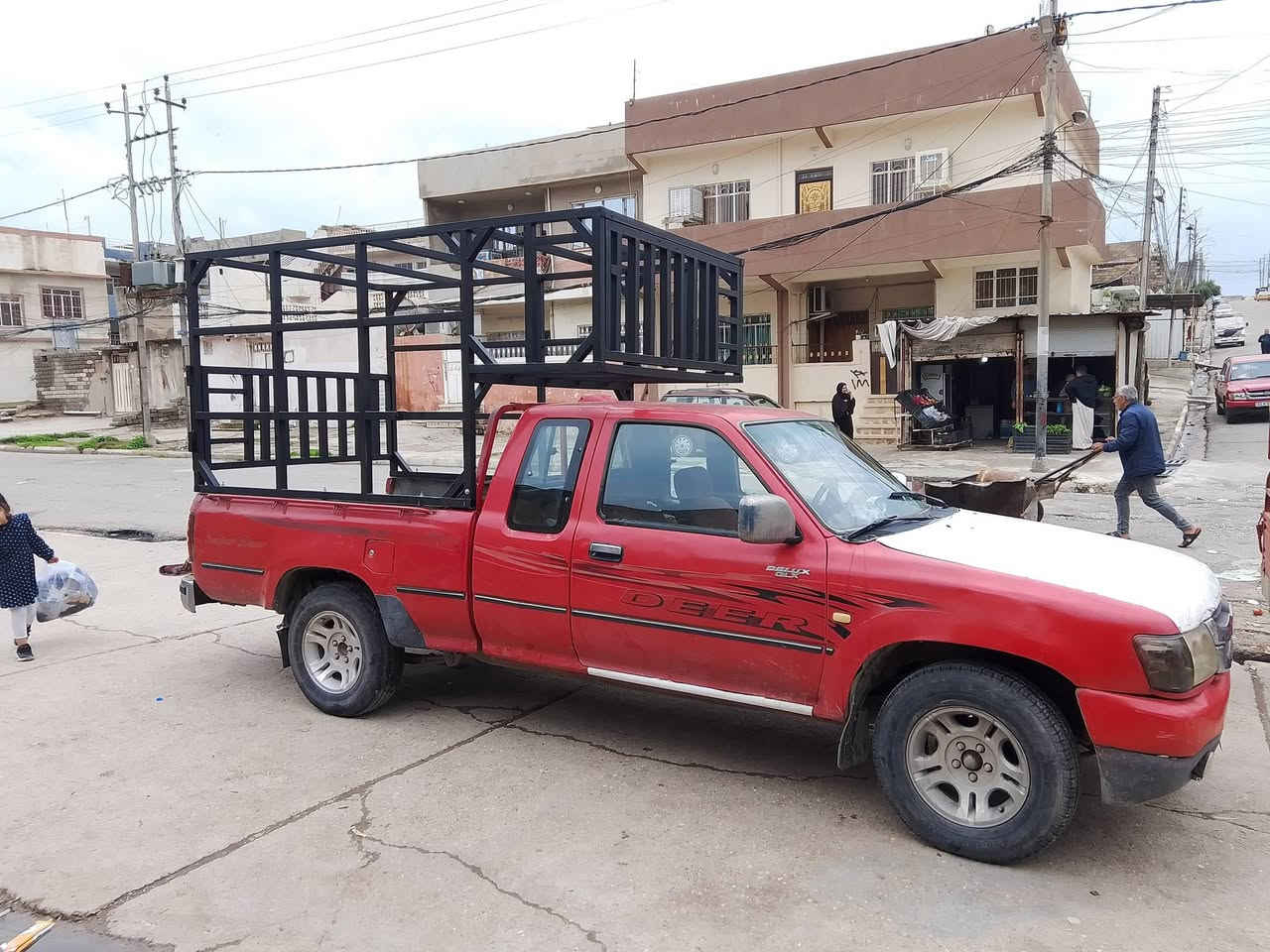 ئه وه ش دروست كردني محجل بؤ دير وه ستا علي حداد بؤ دورست كردني هه مو ئيشكي ئه سن 🛠️ حداده عامه ال اعمال ابواب شبابيك قمريات محجلات ديادي رقم ***********
