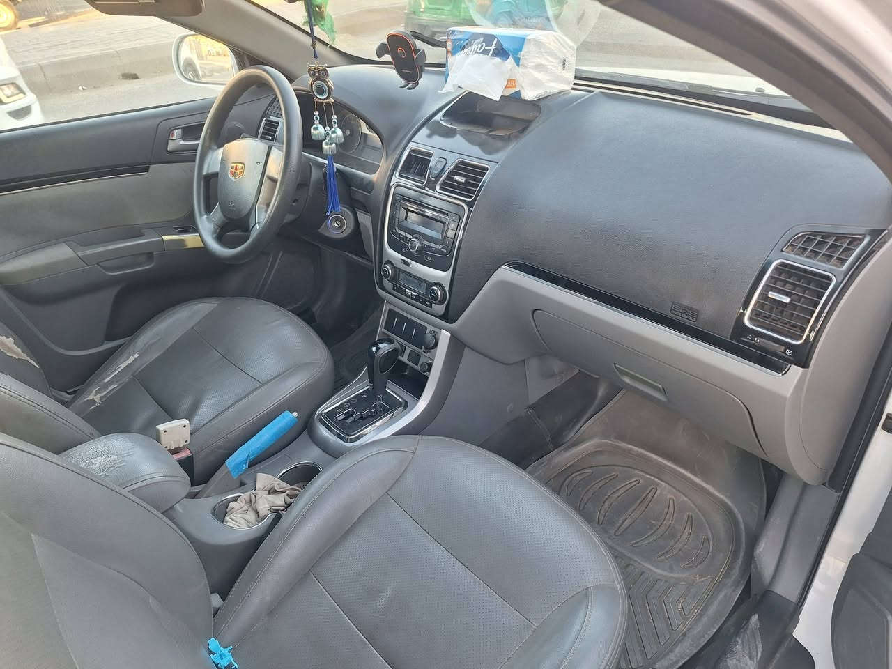 سلام عليكم سياره جيلي امكراند مديل ١٣ رقم ميسان سنويه ورقم دوالي جاهزه ومكفوله كير ومحرك تبريد تدفه تخم تاير حداديه جاهزه واي استفسار هاذا رقمي *********** العنوان ميسان صحفين
