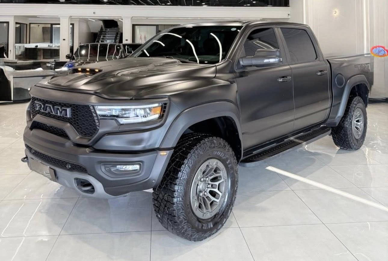 دوج رام TRX ٢٠٢٤ فاينل ايديشن كلين تايتل فول فول مواسفات داتاشو كشنات تبريد و تدفي بانوراما محرك ٦.٢ سوبر جارجد سيارة مغلف ppf مات سيارة حتا دعاميات ب شرط ماشي ٢٨٠٠٠ ميل 
رقم اربيل سيارة باسمي 
مكان سيارة اربيل 
***********
***********
