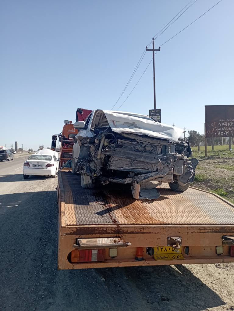 السلام عليكم 
سيارة اكسنت ٢٠١٠ هذا حادثها ومكلوبة 
تبريد ثلج 
تدفئة شغاله ومحرك وكير بالشرط 
اريد ابيعها بدون تصليح 
السعر ٤٥ ورقه كركوك, العراق


**إذا كنت صاحب هذا الإعلان وتريد حذفه لأي سبب، رجاءا أرسل رسالة إلى الدعم الفني**