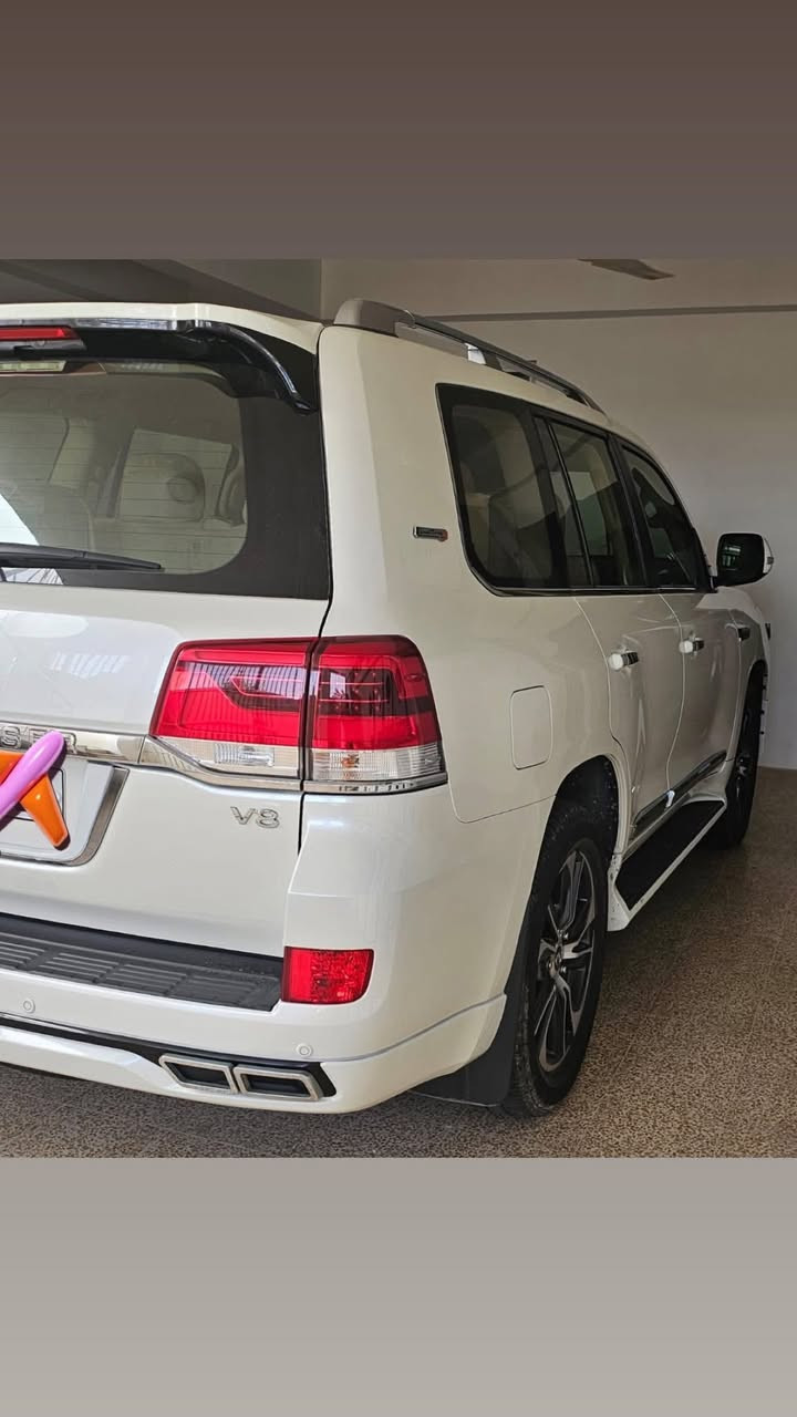 تويوتا لاندكروزر ديزل كاز وايل موديل 2019  سيارة مكفوله كفاله عامه خليجي رقم اربيل سنوية باسمي  جديده  سعر  6 وبيها مجال سيارة موديل 2019  نظيف العنوان دهوك 
***********
