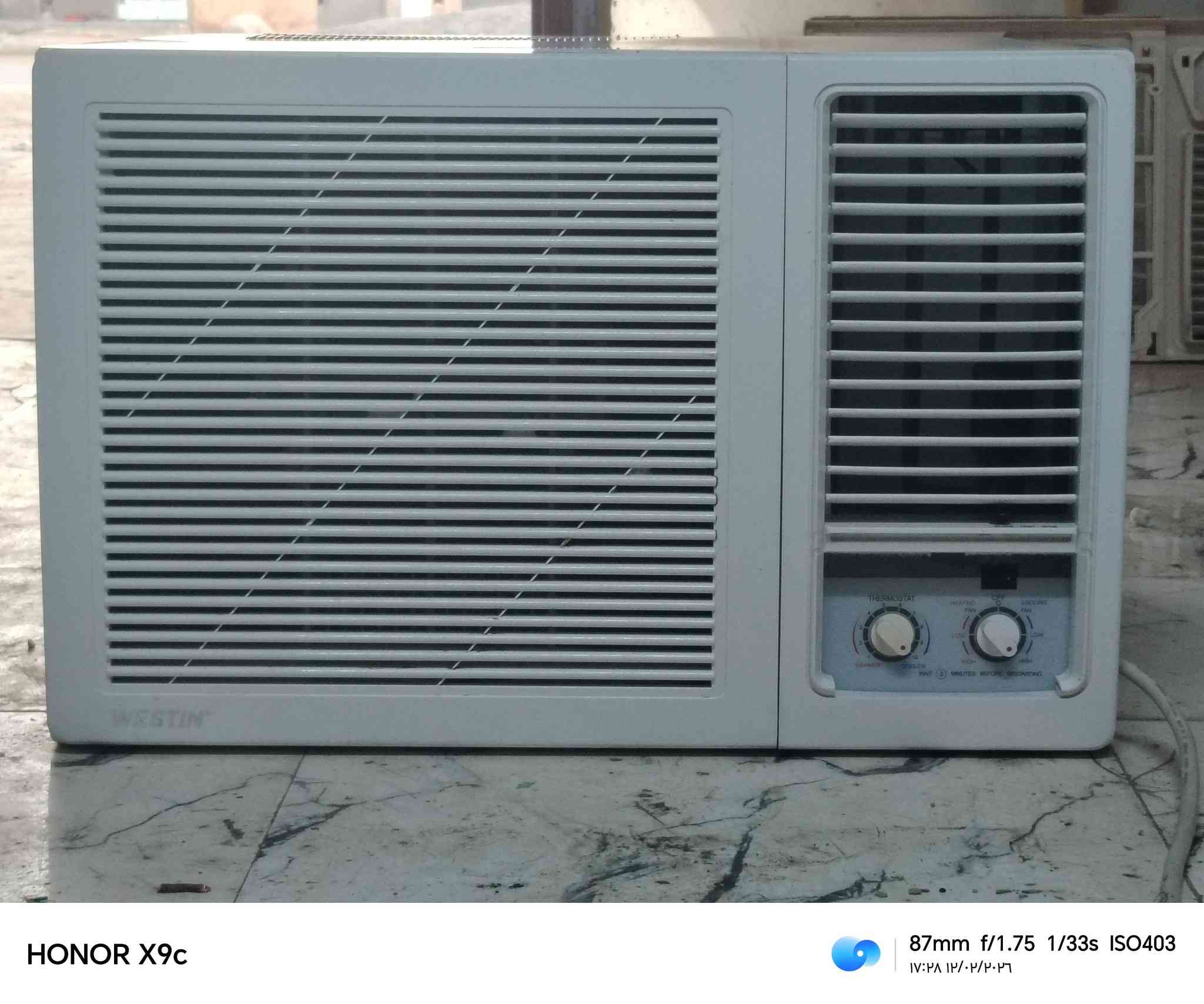 السلام عليكم
مكيف GREE  + TCL شرط النضافه والتبريد
طن ونص 

السعر. الواحد 225

المكان السوير

الشارع العام

الهاتف ***********

***********
