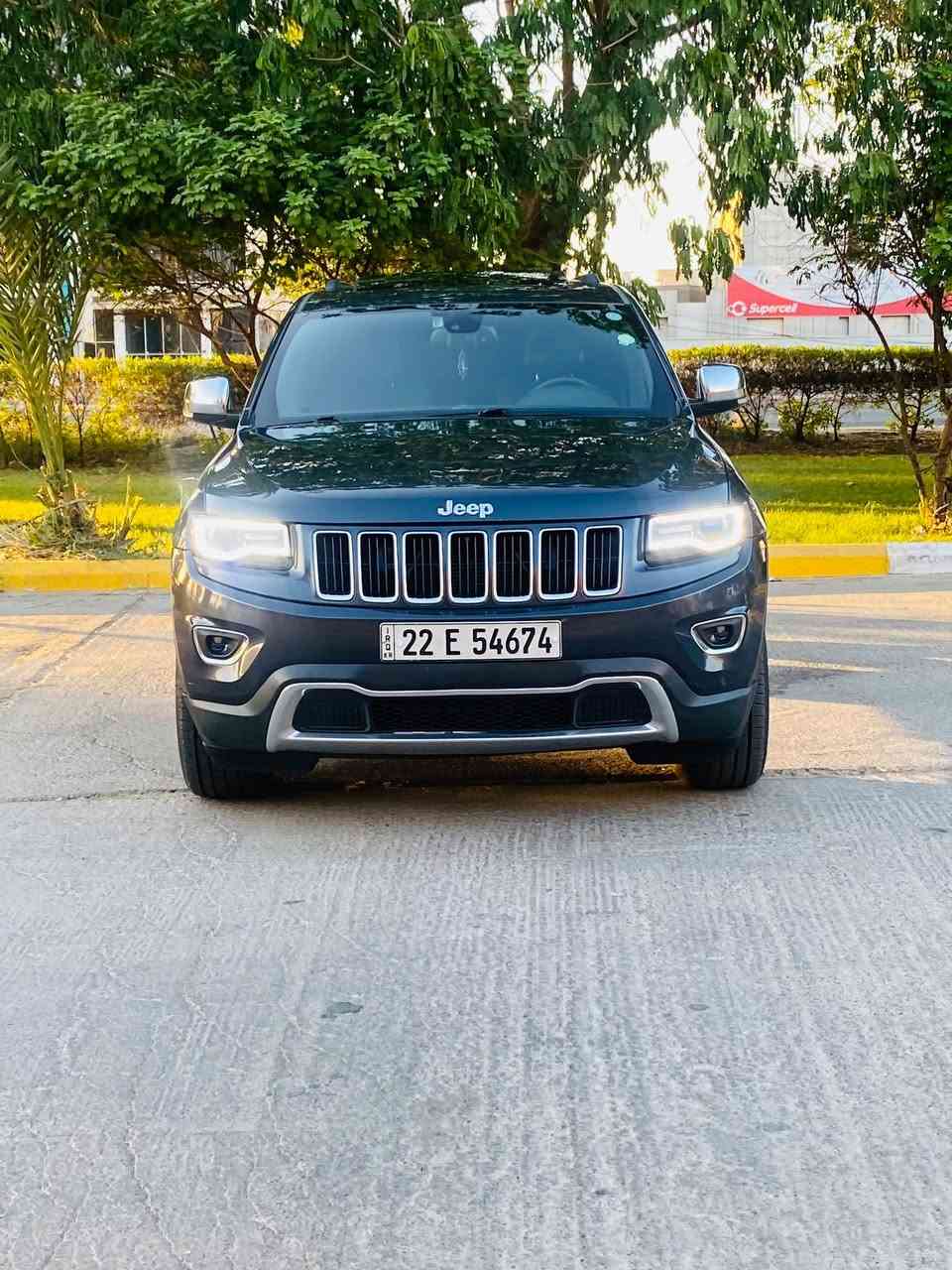 چيب Jeep شيروكي لمتدد 2016 فوووول مواصفات للاخير
بيع مستعجل 197 $ 
المواصفات 
بصمة تشغيل 
بصمة أبواب 
صندوق كهرباء 
دمام خلفي 
بانوراما 
كشنات كهرباء 
المقاعد الاماميه تدفئه تبريد 
المقاعد الخلفيه تدفئه فقط
تشغيل عن بعد  
داخل جلد اسود 
شاشه تدعم كار بلي 

زرع لد عدسات زنون عالي وناصي الاصلي 
شاد شاشة اصليه موديل 2020  
تخم تايرات جديد 
صدر امامي خلفي جديد 
باتري شديته بيدي جديد 
شاد دوسات أصليه سود 
رقم دولي الجديد اربيل هزه وسنويه جديده وباسمي تحويل مباشر 

ملاحظه
حادث السيآره كلش حلو قطعه وحده الباب الخلفي بدون دواخل بدون ايرباك والباقي كفاله عامه من الصبغ 

مكان السياره بغداد العامريه 

*********** اتصال فقط 
*********** واتس فقط

