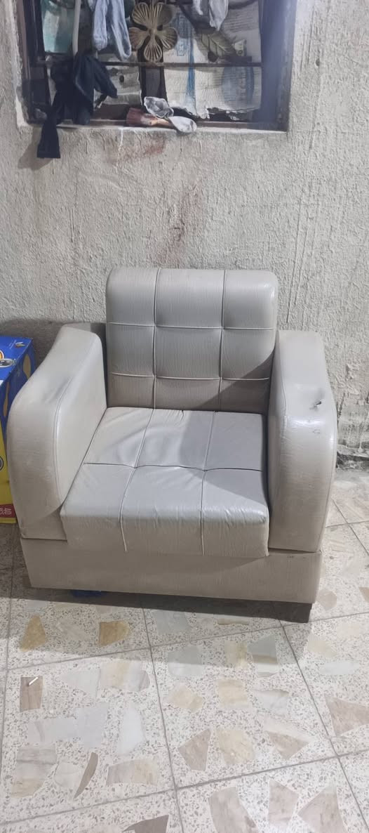 سياييد مال ديوان 2طول تقريب 3متر وفوك وبساطات عرب الغديمه 3 للبيع وبسعر مناسب #كلش وغنفه قطعه مرتبه للاستفسار*********** عنوان البصره ولي يريد توصيل هم وصله
