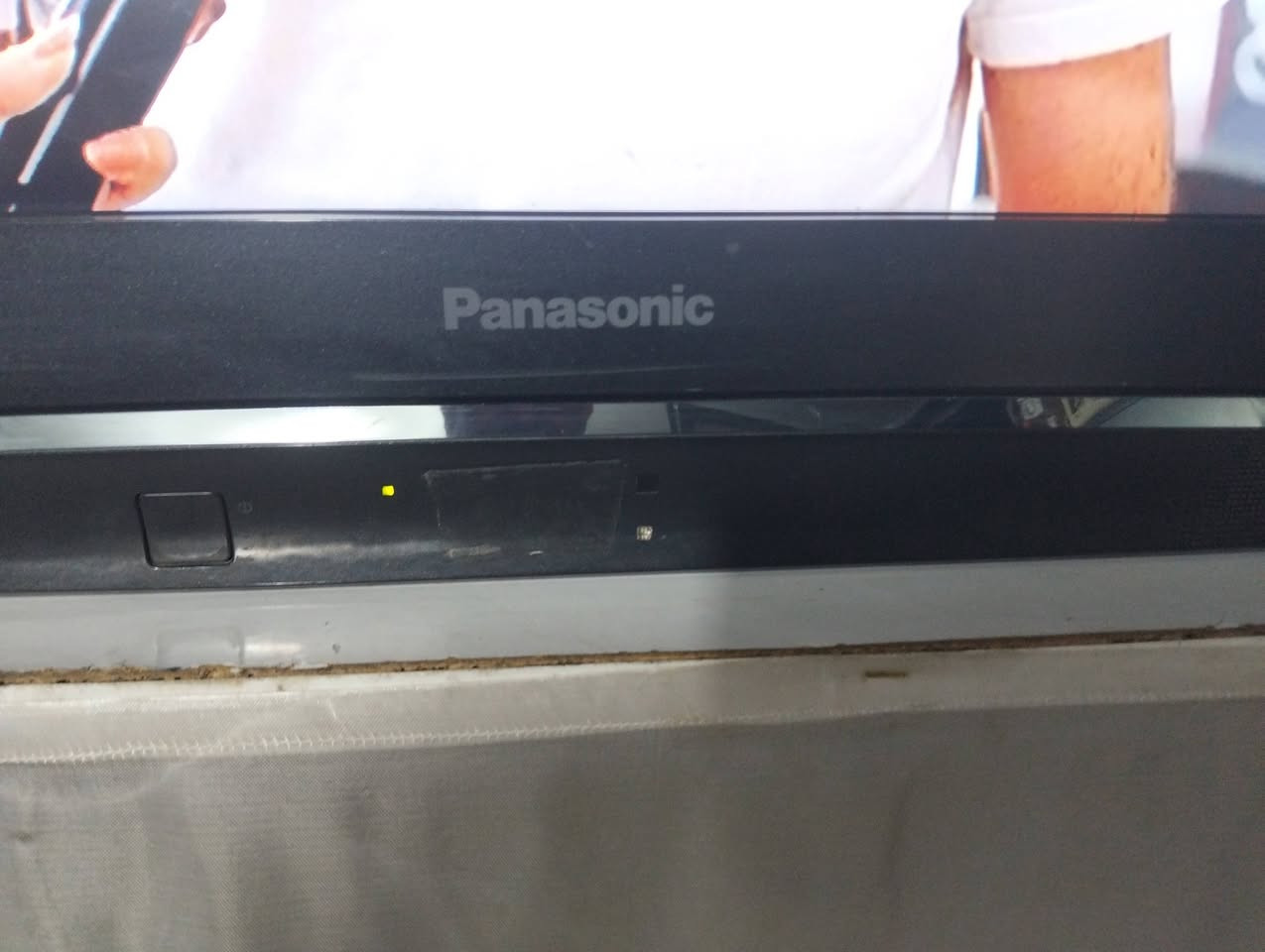 للبيع
شاشة بلازمة باني سوينيك. 32
بدون نت اصلية
منفذ اج دي    2
ريمون
السعر 75. الف
بغداد
***********
