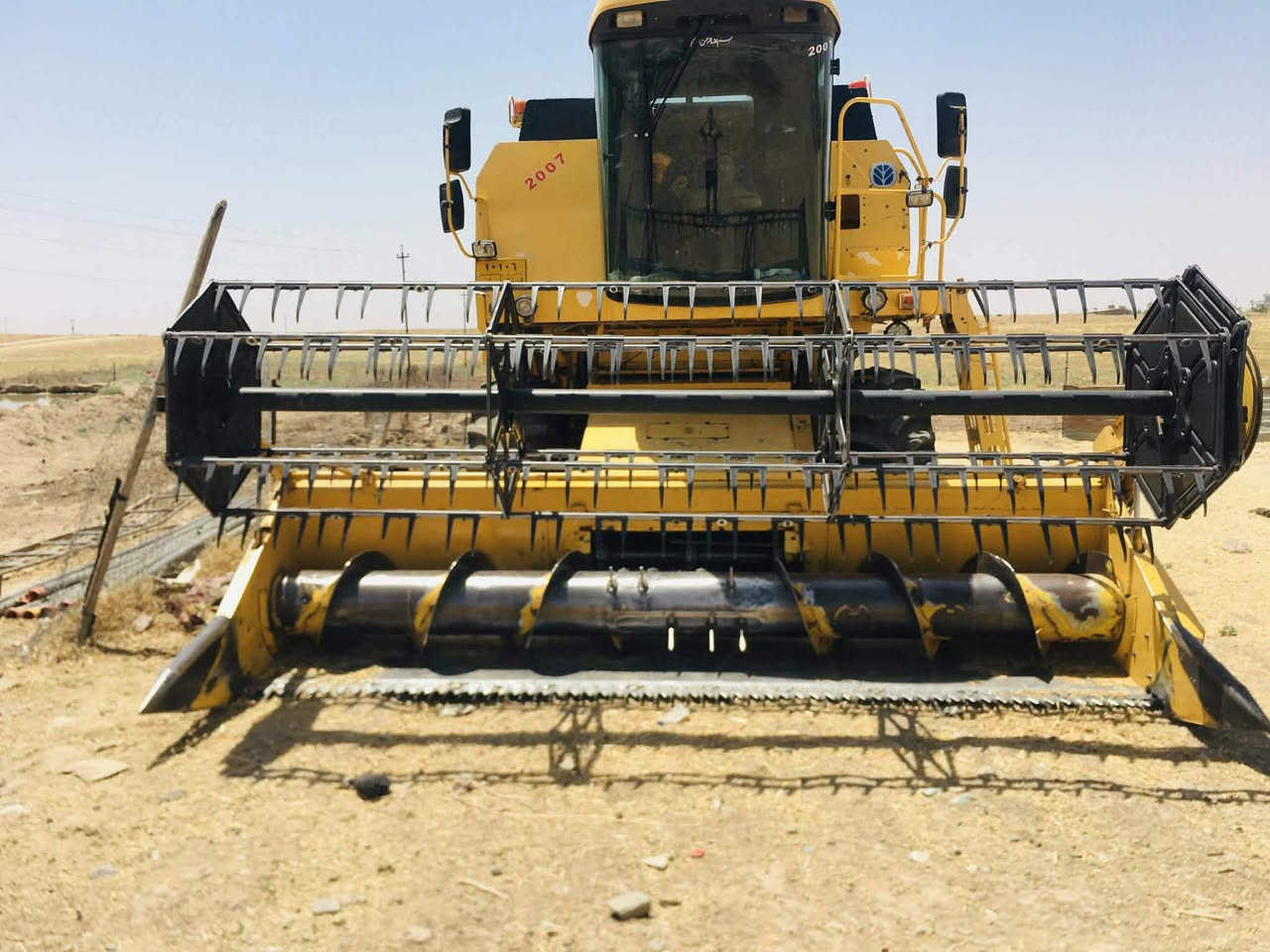 حاصدة موديل 2002 بلجيكي حجم 56 بم ونوزل
هايدرو، دبل درام،  خمسة بلام، هوزن سلايت 

كير محرك هيدرو شرط وضع شركة نظيفة بشكل 

*********** اسيا

*********** كورك واتساب
