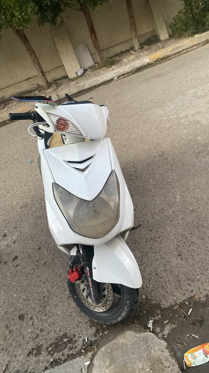 سلام وعليكم سكنس فحل  شديتلهه محرك جديد مايقارب قبل شهر الدراجه ناعمه وحلوه يحتاجلهه بس ترايش صفحتين وكلج خلفي الدراجه  خير من الله ترايهه وين ميعجبك ٥٠٠وبيهه مجال بسيط &ملاحضه مراوس عادي


**إذا كنت صاحب هذا الإعلان وتريد حذفه لأي سبب، رجاءا أرسل رسالة إلى الدعم الفني**