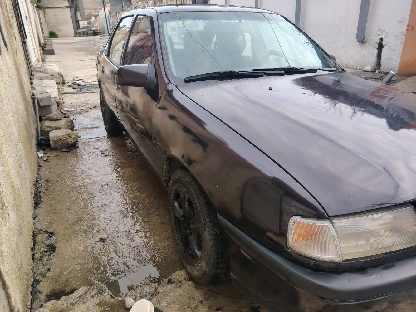 اوبل فكترا موديل 91 كابون بانزين ورقي لون اسود باذنجاني رقم دولي مسطرة وسنوية لـ2031 هزة جديدة قبل اسبوع 
السيارة باسمي اني الشرعي
صبغ عام جمالية بدون اي ضرر سيارة احلى من الصور 
شرط الوكالة والتحويل 
العنوان الموصل حي الاصلاح الزراعي هاتف
 اسيا *********** كورك ***********