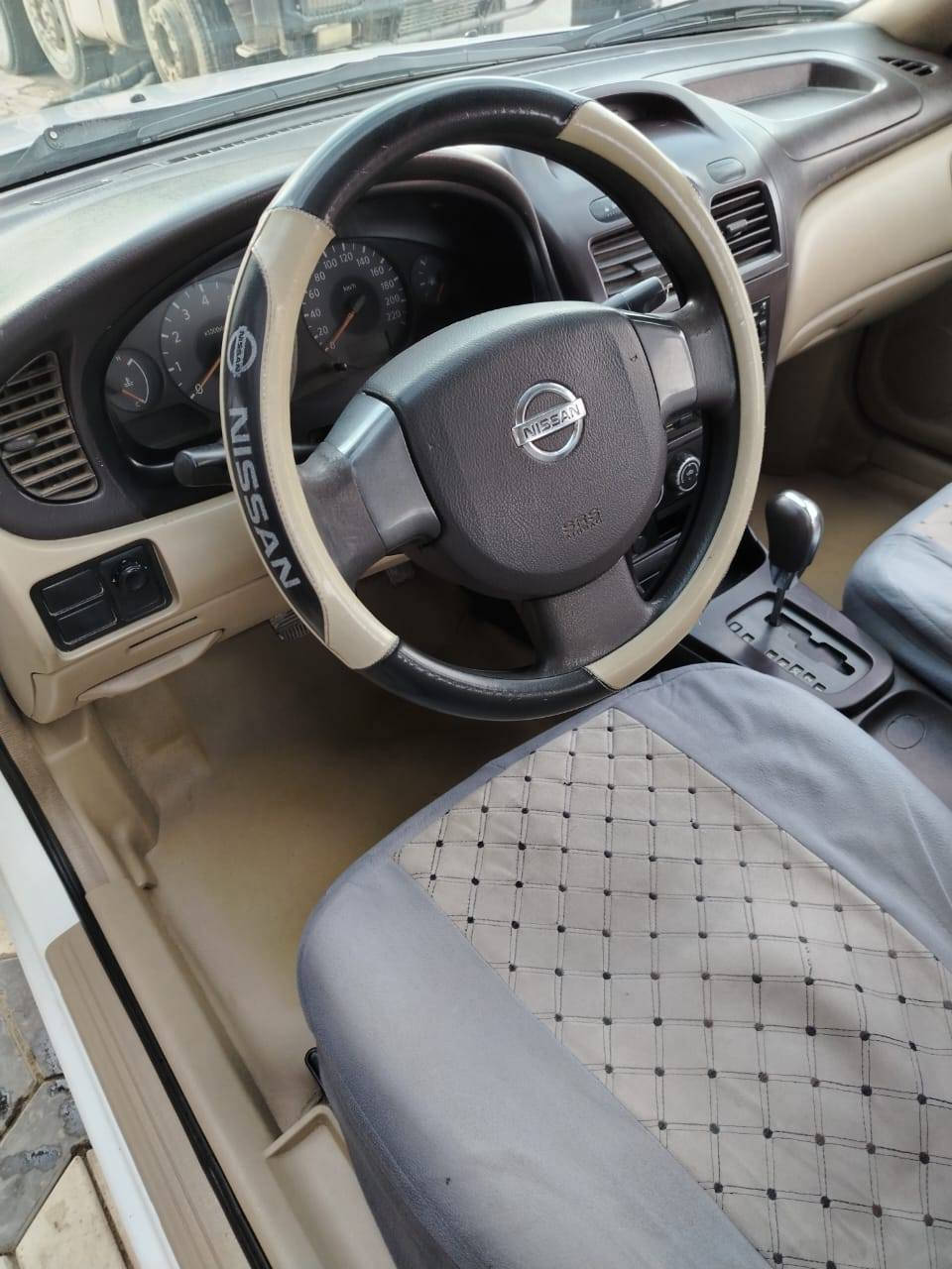 السلام عليكم للبيع سني كوري ٢٠٠٩ مكفوله من الصبغ وحرك وكير سياره مال جناي السعر ١٠٥ ورقه *********** أثير ***********
