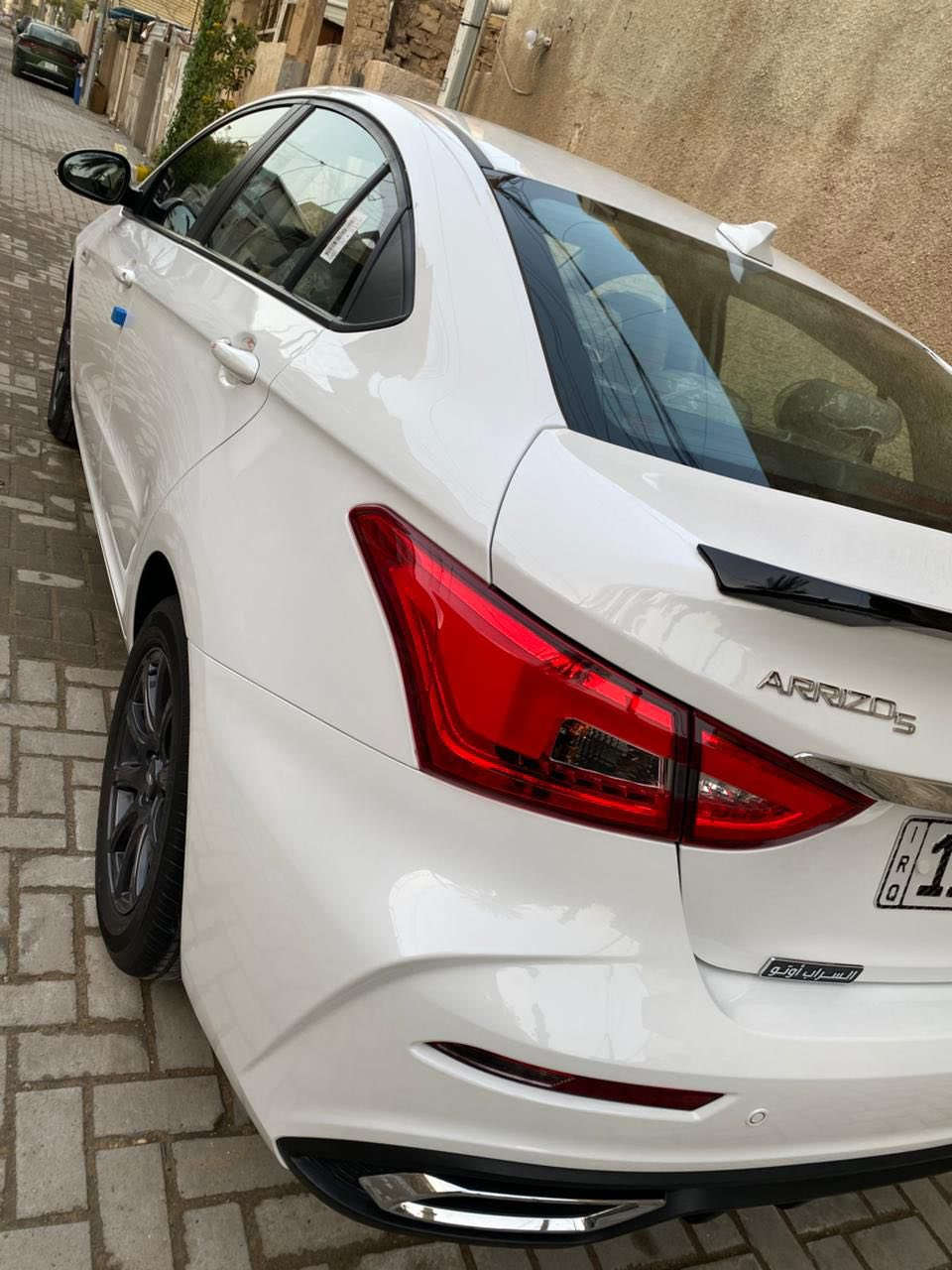 شيري أريزو 5 للبيع موديل 2025
سيارة ع وضع الشركة 
ماشيه 4 الاف رقم بغداد حرة تحويل ثاني يوم
السيارة قطعتين تبريد
 تحديد سرعه 
فوليوم
 ويل كروم 
حساسات خلفيه 
اشارات بالمرايه 
مكفوله كفاله عامه 
السعر 108
مكان السياره بغداد الشعب 
‭0771 642 3681‬
