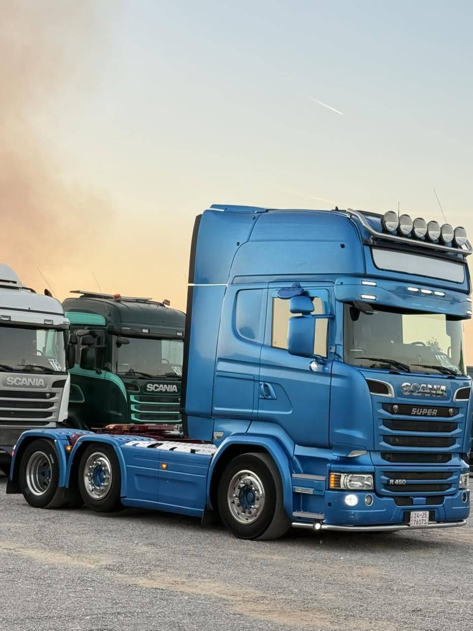 نوع :سكانيا راس تريله سنكل بلادي ستيرن دبل قماره عالي دغداغ جباية امامي شاصي عدل 
موديل: 2016 ✅
حجم : R450 ✅سوبر عادي محرك ستة 
لون :   ازرق ✅
مواصفات: ريتايدر تبريد ثلاجه كاسحه سبايدر حساس كاميرا روبستون لاسيكي دبل منامي  غلاي چاي مايكرو جهاز كهرباء سماعه كشن جلد وتبريد وتدفئة 
گير: أوتوماتيك
رقم :كاتي دخول جديد 
سعر 380$ثلاثة شده وثمانون ورقه دولار //38000$
العنوان: معرض به لين في اربيل قوشتبه شارع العام 
*********** بەڵێن  / أبو علي 
***********

رجاءً يرجى عدم الاتصال بعد الساعة العاشرة ليلاً 🕙 🔟

موقع جديد معرض به لين اربيل/قوشتبه مدينه المعارض شارع العام 
موقع معرض https://maps.app.goo.gl/11RXL3FxQzCXFYZL8?g_st=iw
