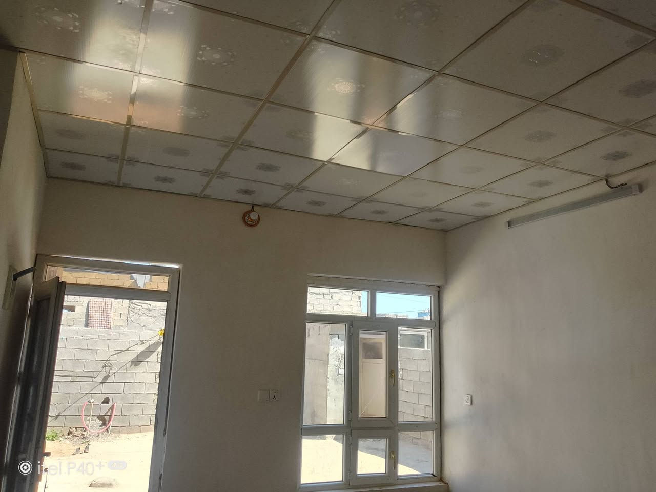 بيت للبيع طابوزراعي الحويجة حي خلف الخظر 
200 متر بصف شارع التاورات 
غرفتين نوم وهول ومطبخ وربعه 
السعر 32 مليون واصل ماء وكهرباء ومولد
***********
