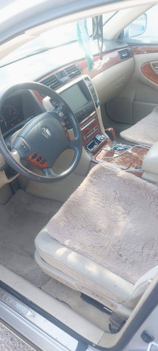 سلام عليكم شاهينه موديل 2007 كصه قماره فقط فول مواصفات ادوات حديده سياره حلوه تخبل مكان بصره رقم ***********.  السعر 65 وبيه مجال الطيبين
