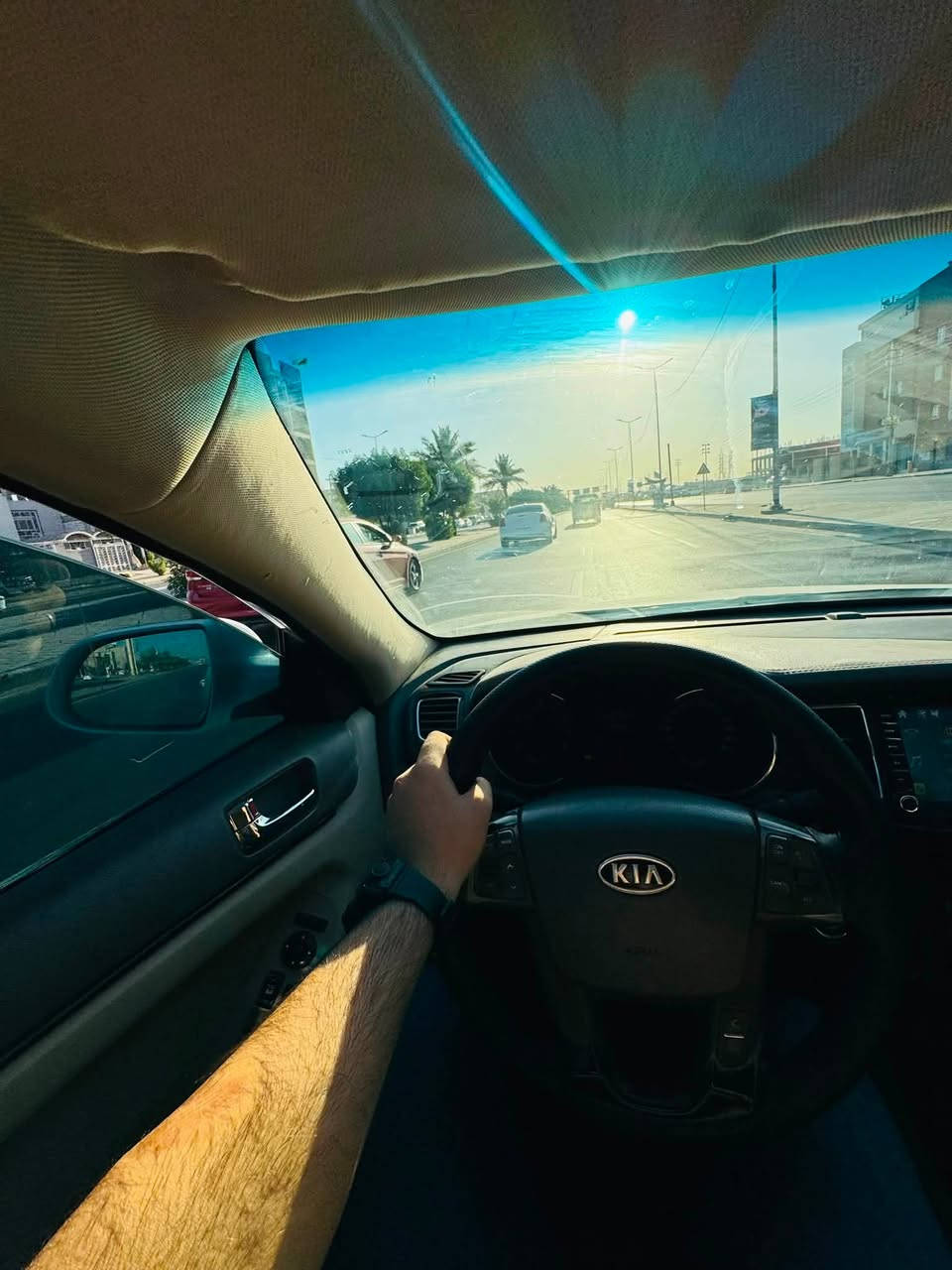 السلام عليكم kia كادنزه 2011 مكفوله الصبغ فقط بارد بسيط بيها مكانين مكينه شاد جديده مكفوله من الفتح رقم مميز بغداد مداور ثاني يوم مواصفات فول 1/1 السعر 116 وبيها مجال بسيط مكاني بابل  مركز المدينه ***********
