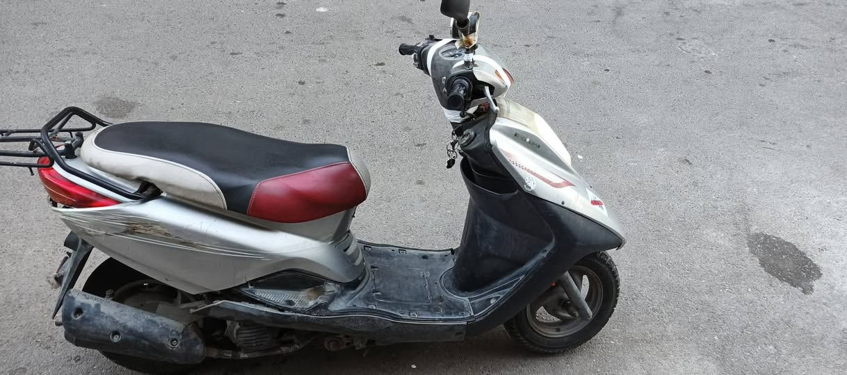 سلام عليكم شباب دراجه بريز للبيع دراجه لاتبخير ولاتنقيص ولا دخان تشتغل طبيعي شرط هندر واحد بس ابيع كوم حديد السعر ٣٠٠ وبيهه مجال للشراي


**إذا كنت صاحب هذا الإعلان وتريد حذفه لأي سبب، رجاءا أرسل رسالة إلى الدعم الفني**