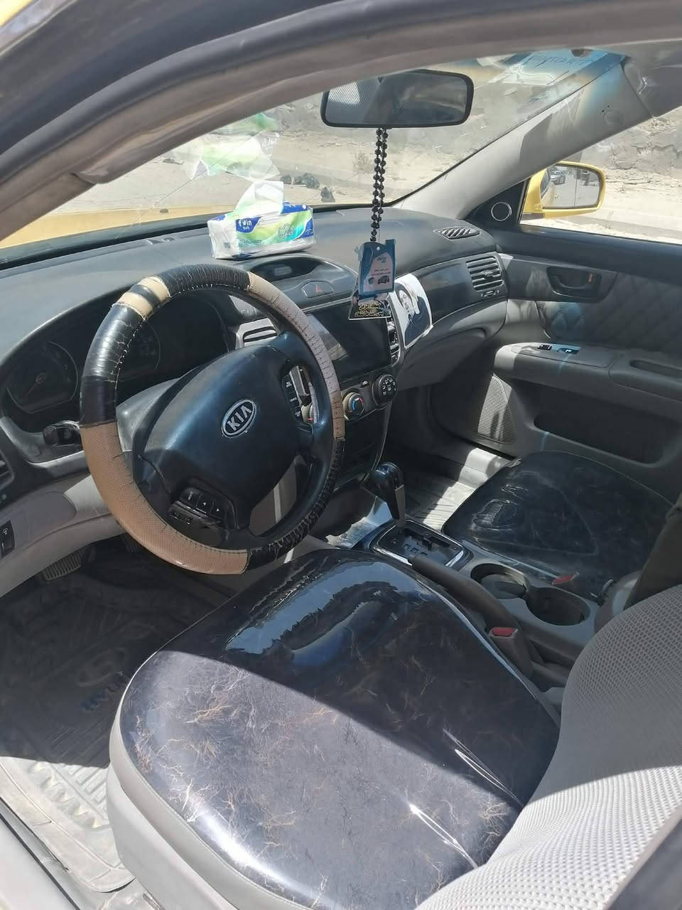 للبيع اوبتما مديل 2008 وارد امريكي
سيارة نضيفة خير من الله مال جناي بسمي رقم نجف 
بيهة ضربة بلتكمة الخلفية وبيهة لحيم مال تعمير سيارة مابيهة لا كص قمارة ولا كص حاملغ مكينة خير من الله لاتنقيص ولاتبخير گير بي ضعف بس شغال 
حدادية 80بل100تبريد نقص كمريسر السعر 73 بيه. مجال قليل لتفاوض   تفاصيل كلهة مذكورة شراي اتصل موشراي اعبرالمنشور***********
