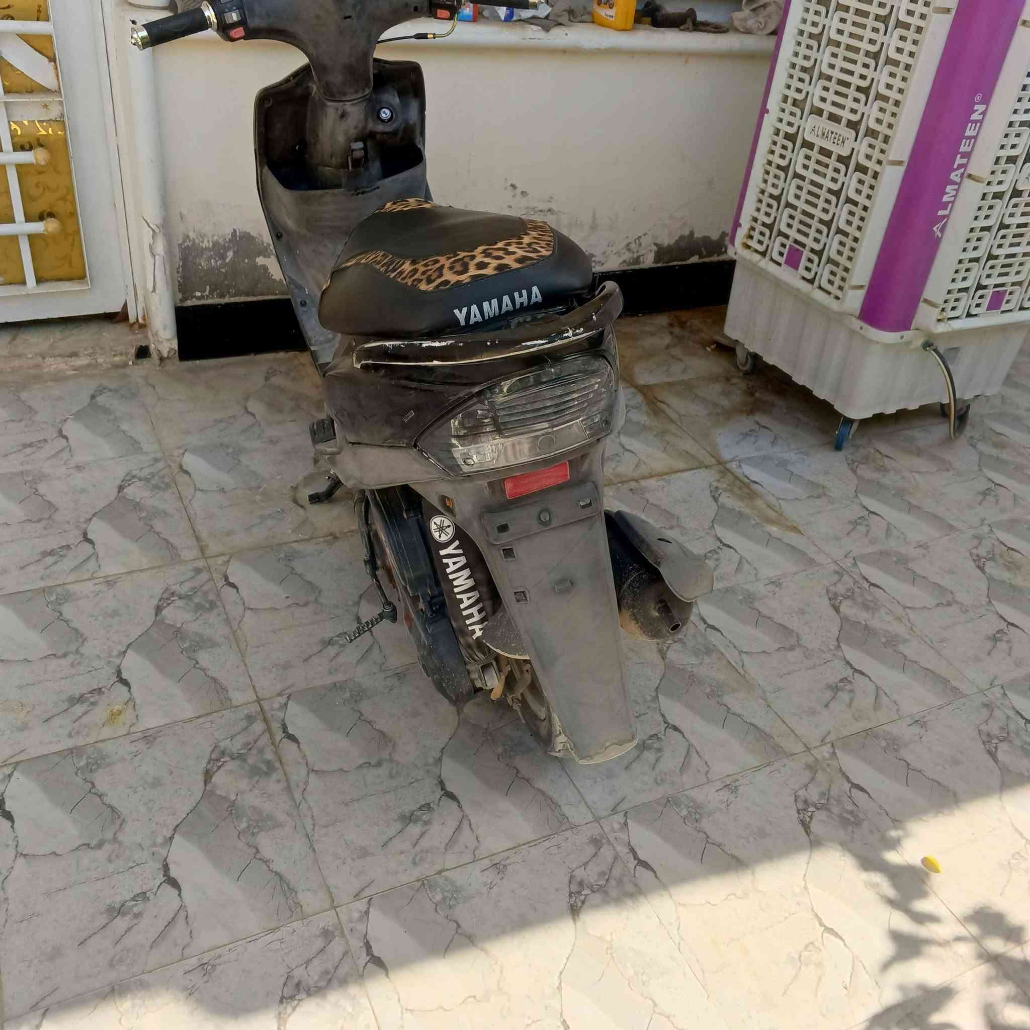 دراجه ماكس عدله بلادي ما مفتوحه لا نضوح لا تبخير شرط الفحص نقص بس راجز سلف كهربائيات شغاله ملاح يخبل سعر 550 او بيها مجال بسيط ابو 475 لاتتصل عنوان حله بكرلي  *********** اراوس بنامه حربي فقط
