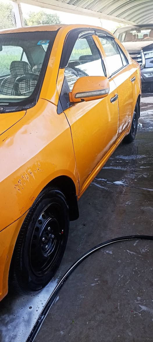 السلام عليكم ام كي للبيع موديت 2013محرك كورلة 1600السعر 30بيها مجال بسيط هذا رقمي***********
