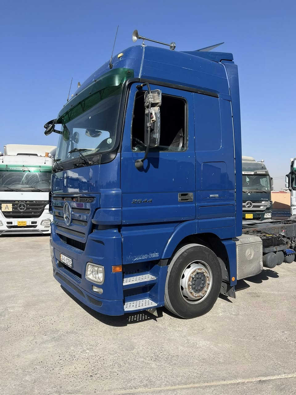 ‏السلام عليكم أقرأ التفاصيل واتصل ￼
اكتروس موديل 2008 حجم 25.44 
فول مواصفات بس بدون كاميرا وحساس ريتايدر 5 طقات
ثلاجه تبريد دبل مناميه ثلاجه ليزرات داخلي شاصي عدل سحال مزوج  مو بلادي ￼رقم وسنويه جديده ￼￼سياره حلوه و نظيفه 
رقم الهاتف قحطان معرض *********** كورك *********** اسيا معرض ابو قحطان واولاده عنوان موصل برطله سهل نينوى ❤️🌍✅￼
