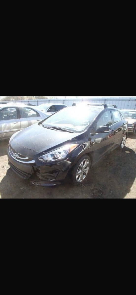 موديل ٢٠١٤
محرك ٢٠٠٠ جي دي اي 

مصبوغة حزام 

فول مواصفات ماعدا الفتحة 

***********‏
