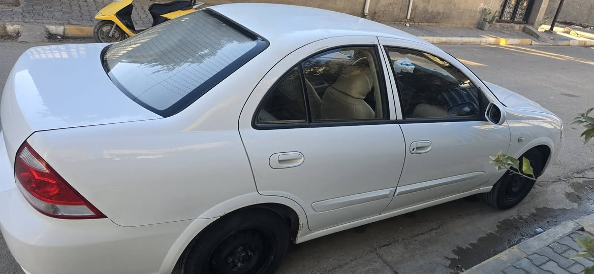 نسيان سني موديل ١٣
السيارة خير من الله تبريد حداديه نظيفة مكينه خير من الله

 رقم واسط ..سنويه ل٣٠ ..رقم جديد وهزة جديده... السياره بيها ٣ صبغ
تحويل ثاني يوم...السعر ٩٨ وبيها مجال بسيط
***********
