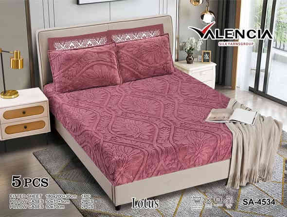 جديد 💕♥️
تلبس فرو برهيمي نفرين يتكون من خمس قطع
قياس التلبيس 180*200+30
قياس وجه مخده بوهيمي 55*80
السعر18 الف 
قياس وجه مخده قديفه 50*75
يتوصل توصيل كافة انحاء العراق 
رقم الحجز ***********
