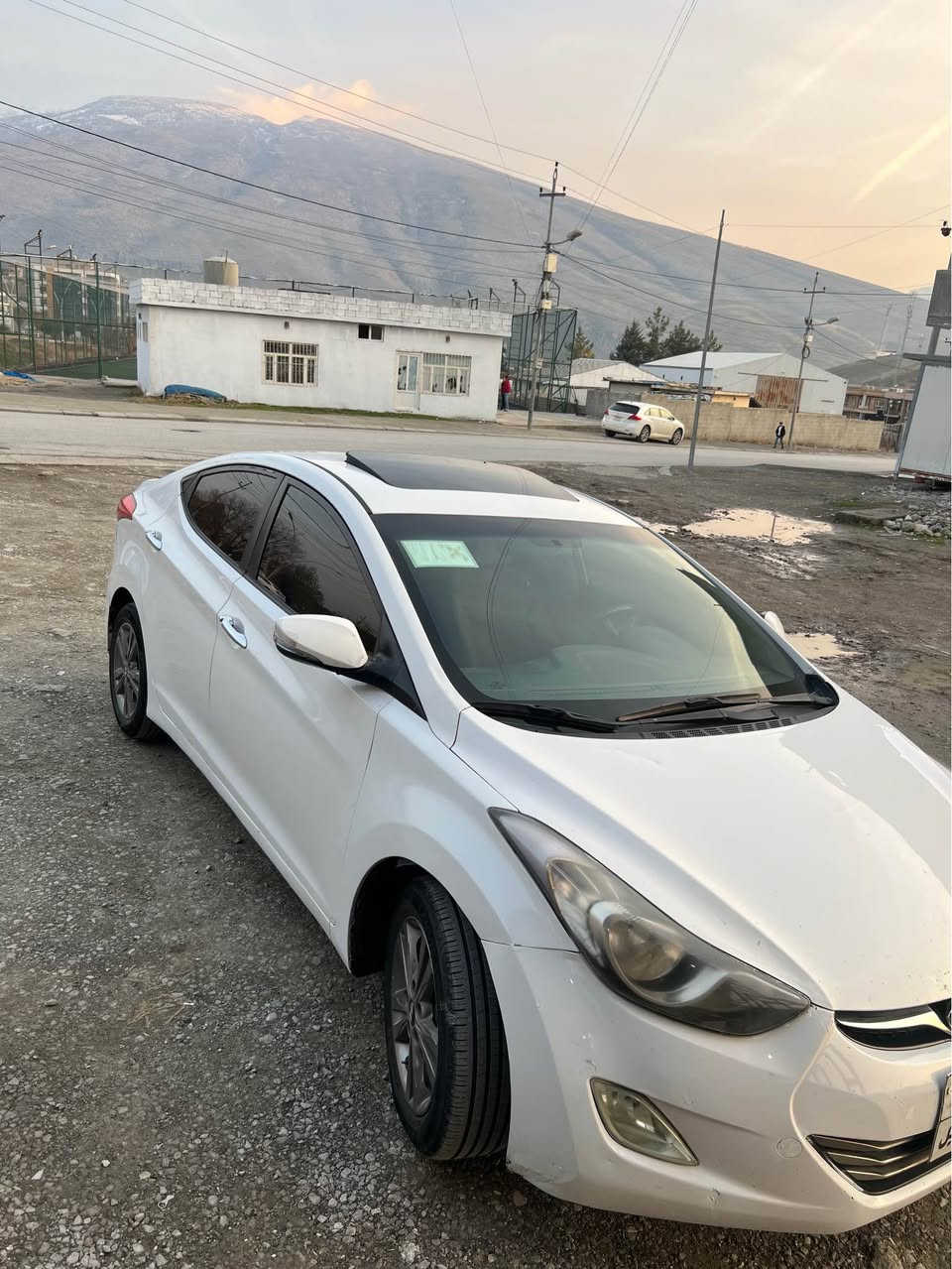 النترا مودیل ٢٠١٣خلیجی سیلایتی ماکینە ١٦ نەکرایتەوە  دوو پارچەری سبوخە بونیت بەدل شرکیە  ٢ وەرقە نیو غرامی سەر  سەعر ١٠٩ وەرقە پیجەک مەجالی تیدا 
*********** أربيل, العراق
