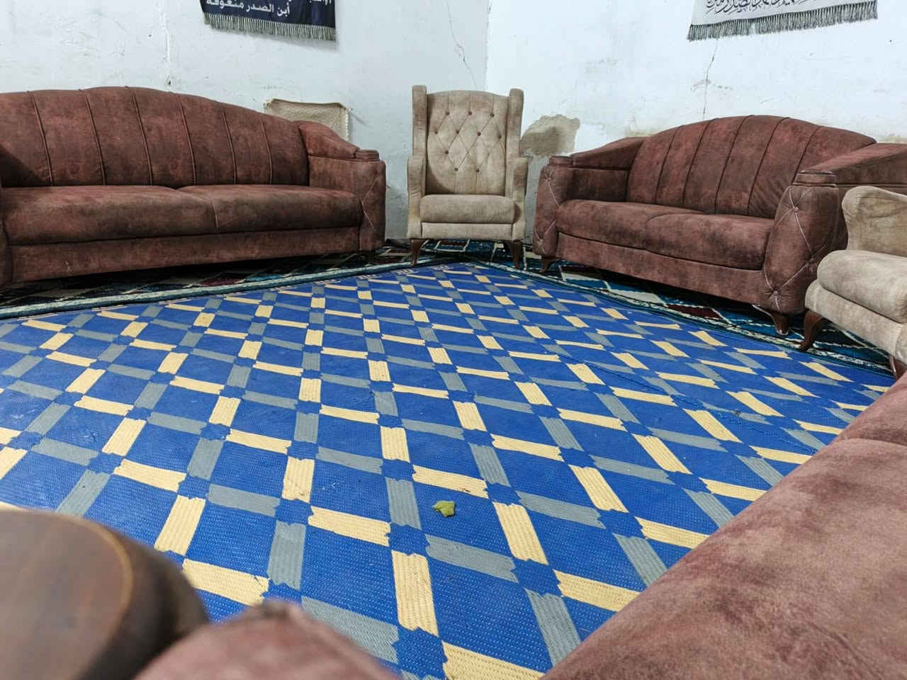تخم تركي 10 مقاعد تزكام درجى اولى حيل نضيف مابي اي ضرر سعره 280وبي مجال مكاني كربلاء حي العامل يوجد توصيل بكروه *********** يوجد واتساب
