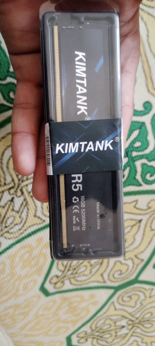 السلام عليكم رامات DDR5 2×16 جديدات واحد مفتوح لغرض الفحص فقط ابيعهن وجه لوجه مكاني حي الرئاسة المعلمين هاذ رقمي واتساب *********** رايدهن ب400 وبيهن مجال حك جية
