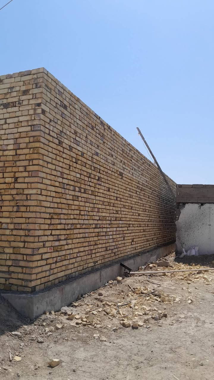 سلام عليكم خلفه بناه ولبخ متفرق حالين. ***********
