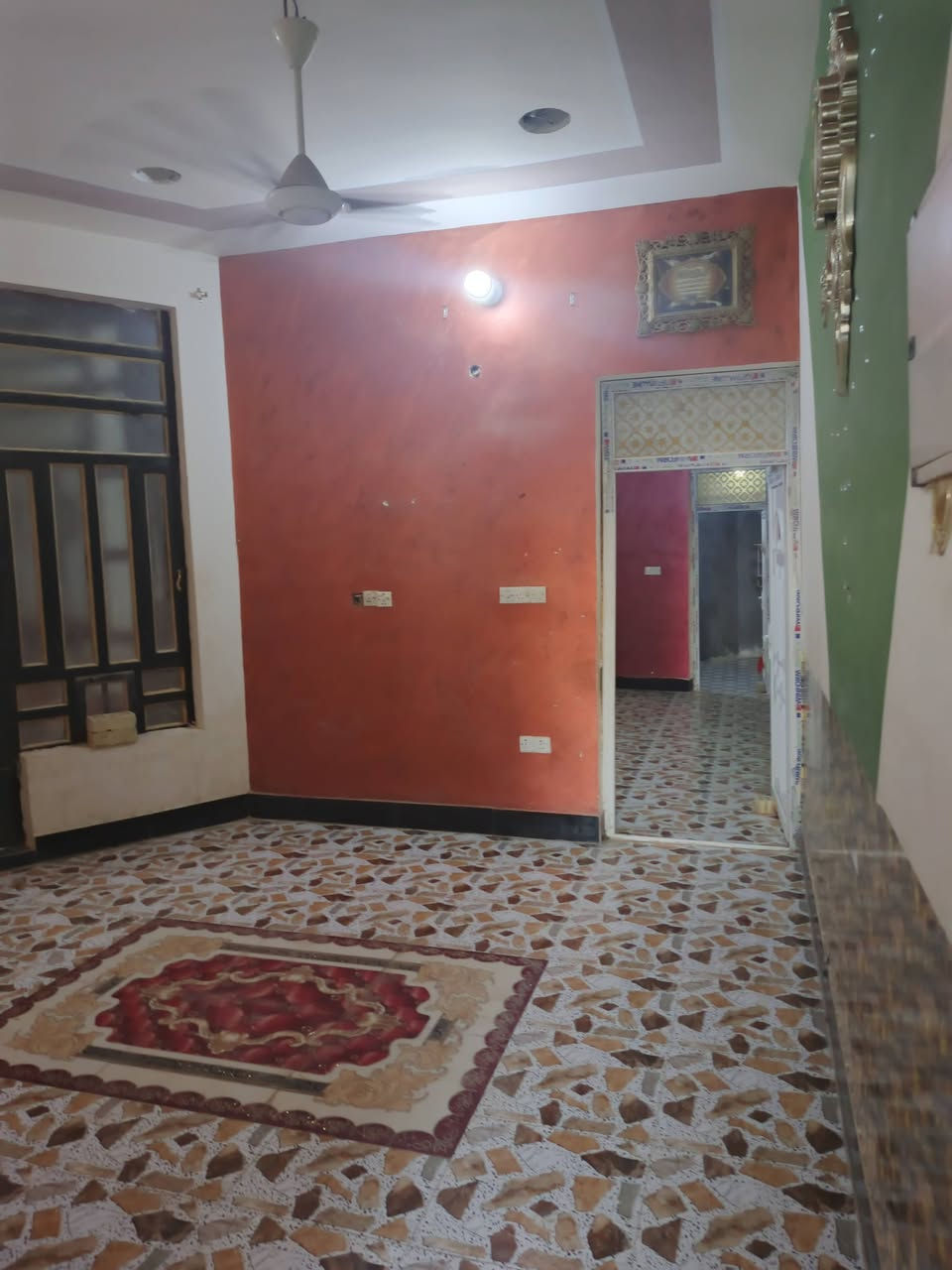 بيت للبيع أو الإيجار طابو زراعي سند 25  بي وصل تطويب
قرب مجمع الرحاب جاهز للسكان بيع ب 50  يجار ب 250  الف
الاتصال ***********
