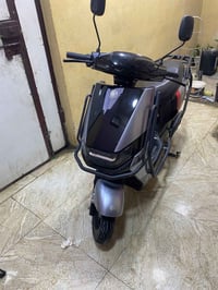 دراجه شحن ست بطاريات سرعات سرعته ٨٠ الدراجه لوك اخت الجديده امانت الله...