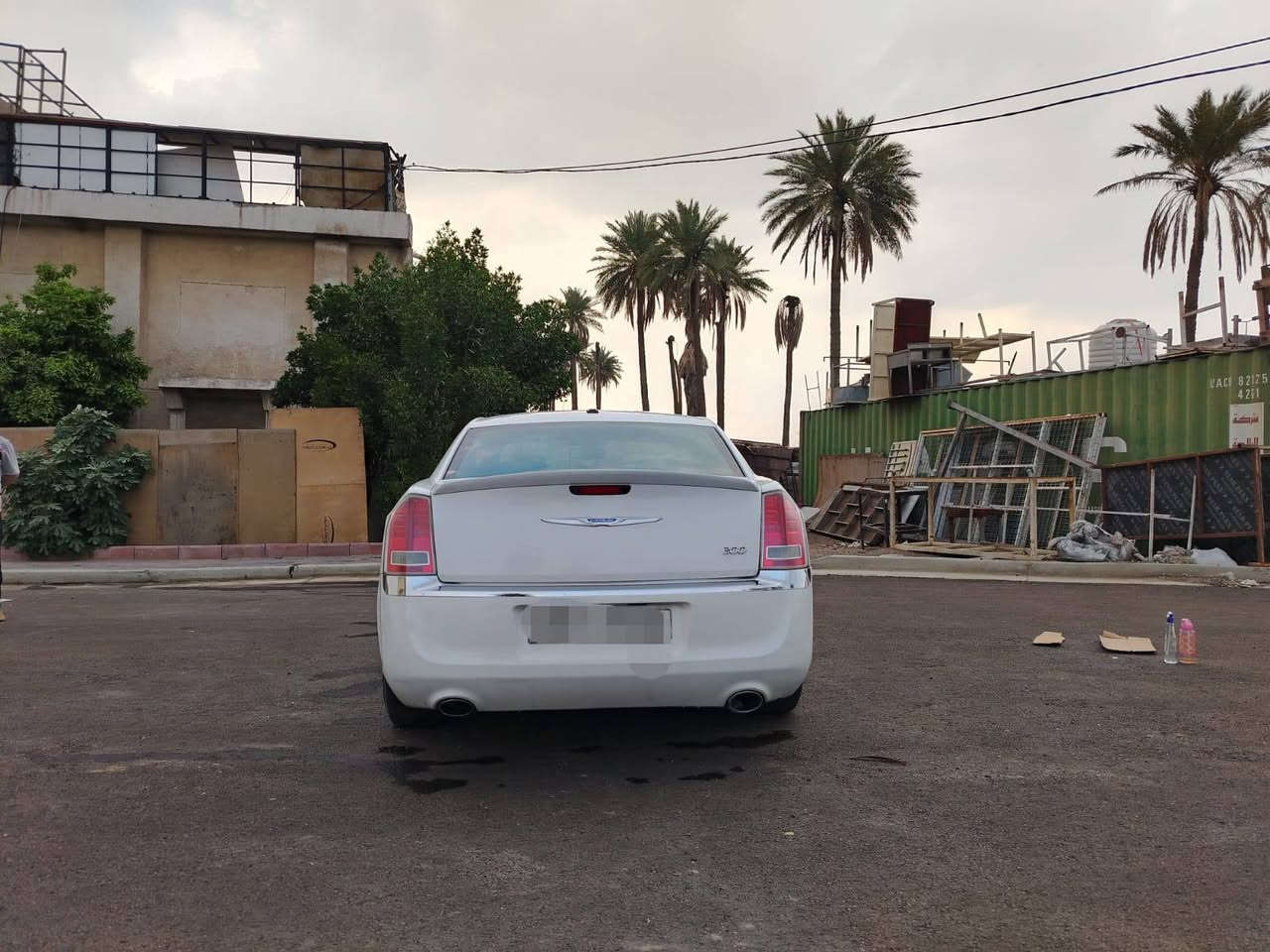 السلام عليكم عندي اوباما ٢٠١٢ للبيع وارد كندي السيارة داخلة كلين وبيها بارد بل جاملغ الأيمن وباب السايق شي بسيط وبيها صبغ مكانين كد اربع اصابع سونار حديث مرفق مع المنشور المواصفات
محرك ٣٦٠٠
كير طيارة ٨نمر
كشنات جلد وكهرباء تدفئة
شاشة وكامرة خلفية
تحكمات ستيرن 
تشغيل عن بعد 
رقم أربيل بسمي تحويل ثاني يوم مكان السيارة بغداد سعرها ١٨٠ وبيها مجال للشراي رقم الهاتف ***********
(ملاحظة الي متعجبة السيارة يكدر يعبر المنشور )
