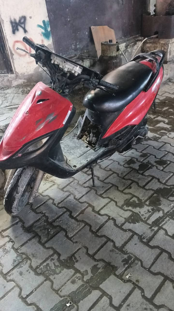 دراجه ماكس 140 للبيع 300 هندر وبيهه شغلات بصيطه ***********
