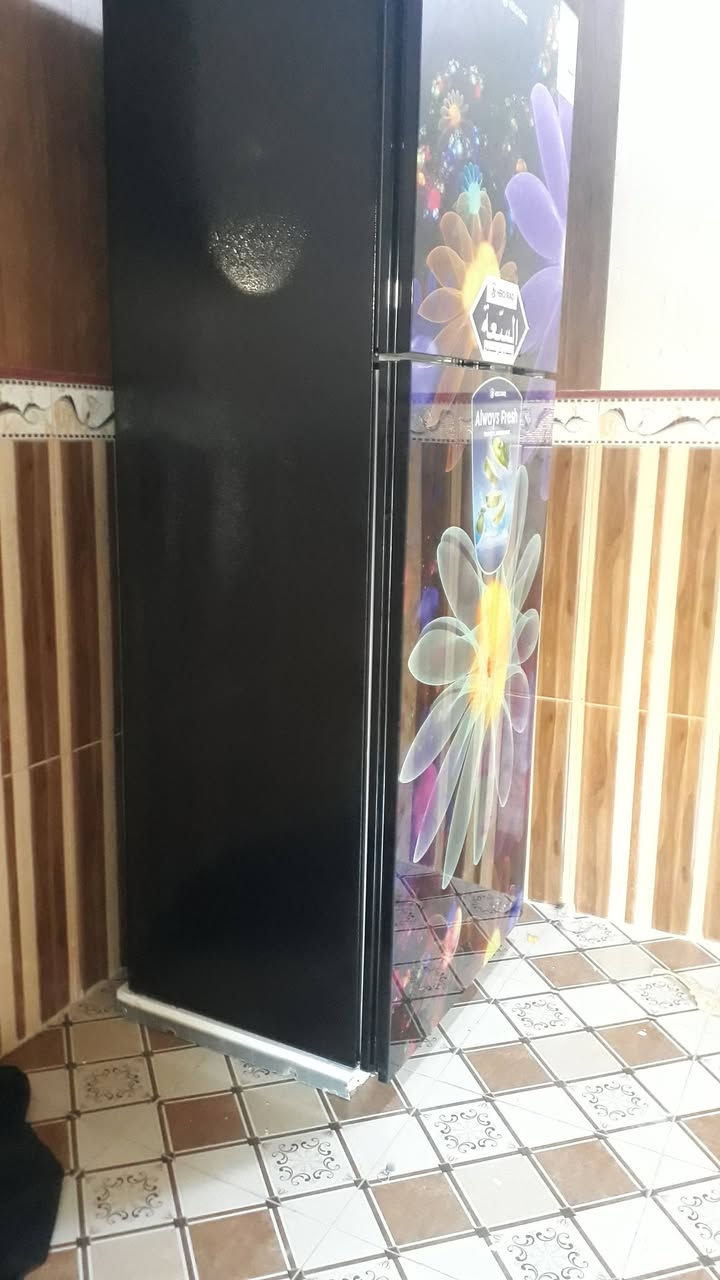 ثلاجه حجم كبير جديده مامستخدمه بس فحصتها للبيع السعر 500 وبيها مجال


**إذا كنت صاحب هذا الإعلان وتريد حذفه لأي سبب، رجاءا أرسل رسالة إلى الدعم الفني**