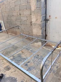 جربايه • سرير