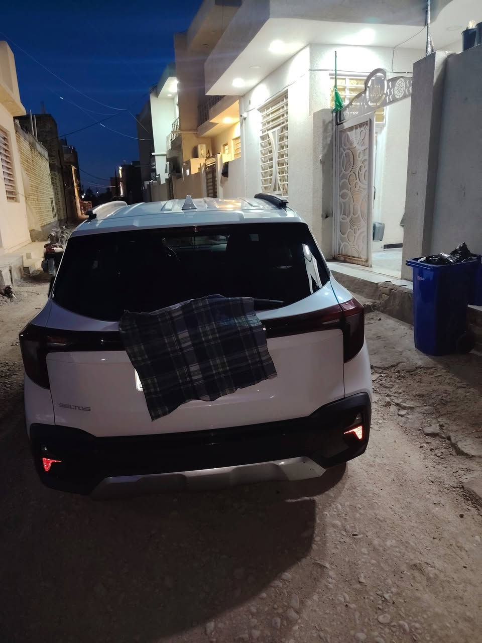 سلام علیکم شباب اخذتهه ب ١٨٥ وصار بيهه طخه بل هلال جاملغ اسياره  واريد ابيعهه صار عندي ضرف وحتاجيت ابيعهه ولو هيه ما تتعوض صدك سياره بس بعد شسوي  وابيهه مجال كلش هواي وهاذ رقمي اتصل وبيك خير وتدلل*********** العنوان محافظ ميسان
