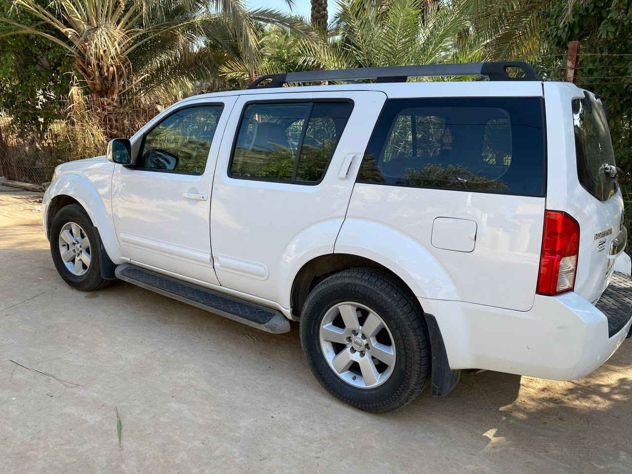 نيسان باثفيندر ٢٠٠٨  سعر ١١٥وبيها مجال تخم تاخم تاير جديد حداديه ٧٠بلميه نضيفه ***********
