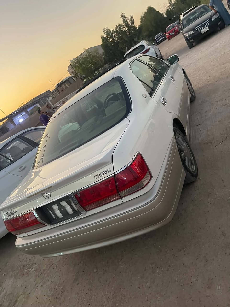 السلام عليكم ملكه ٢٠٠٣اصل كرستال فتحه برده كهرباء ستريرن كهرباء ديفور الجبير  برده كهرباء شاصي ٧٥ بيه قطعه صبغ فقط ماشيه١٠٠مفحوصه كمرك ومرور باقي دفع الكمرك والرقم جديده وجاهزه السعر ٩٥وبيه مجال مكاني بابل ***********ى
