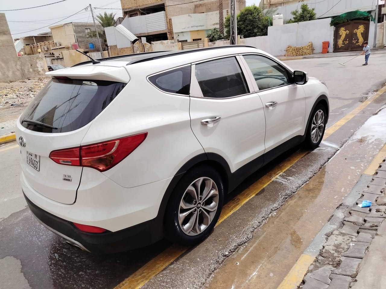 سنتافيه فول مواصفات رقم بغداد انكليزي بسمي مكينه سته صدر جديد تخم تاير جديد مابيه صبغ مجرد بارد  حساس خلفي شاشه كبيره كشنات جلد تتفه تبريد بل كشن  فور ويل  بنو رامه سنار موجود بيه  استفسار *********** مكان السياره واسط مركز مدينه
