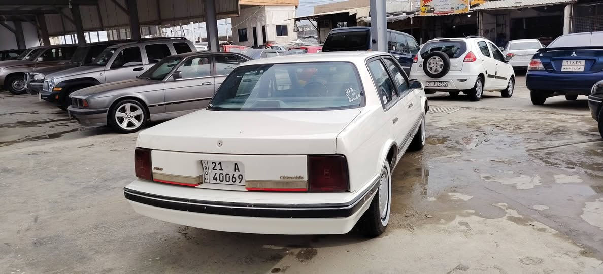 اۆزمۆبیل مۆدیل 1990
کێر مەکینە تەبیری بەشەرت
تاخم پێشی تازەیە
نرخ 40
شوێن سلێمانی
*********** السليمانية, العراق
