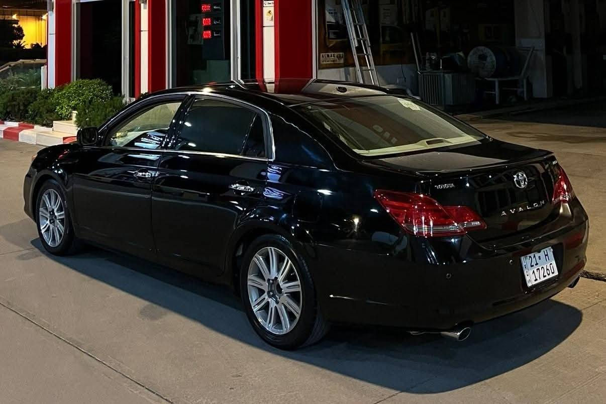 تويوتا أفالون 2009 مواصفات خليجي
فل فل مواصفات
بدون صبغ
يوجد صبغ فقط في السقف خلف فتحة السقف
السيارة عليها جلاتين حماية من التقشير
ماشية 180 ألف كم حقيقي
الرقم، السنوية والبيئة جديدة وباسمي شخصياً
لا تحتاج أي مصروف
نظيفة جداً ومحافظة عليها

🟦 السعر  _ الطلب في التعليقات سيأتي إليك مباشرة 
                  فقط على الصفحة مو على كروب

القير والمكينة، التبريد، الكهرباء، الشدّات والبدن بشرط
القير والمكينة غير مفتوحتين
لا توجد أي مشاكل نهائياً

رقم المالك:
***********
