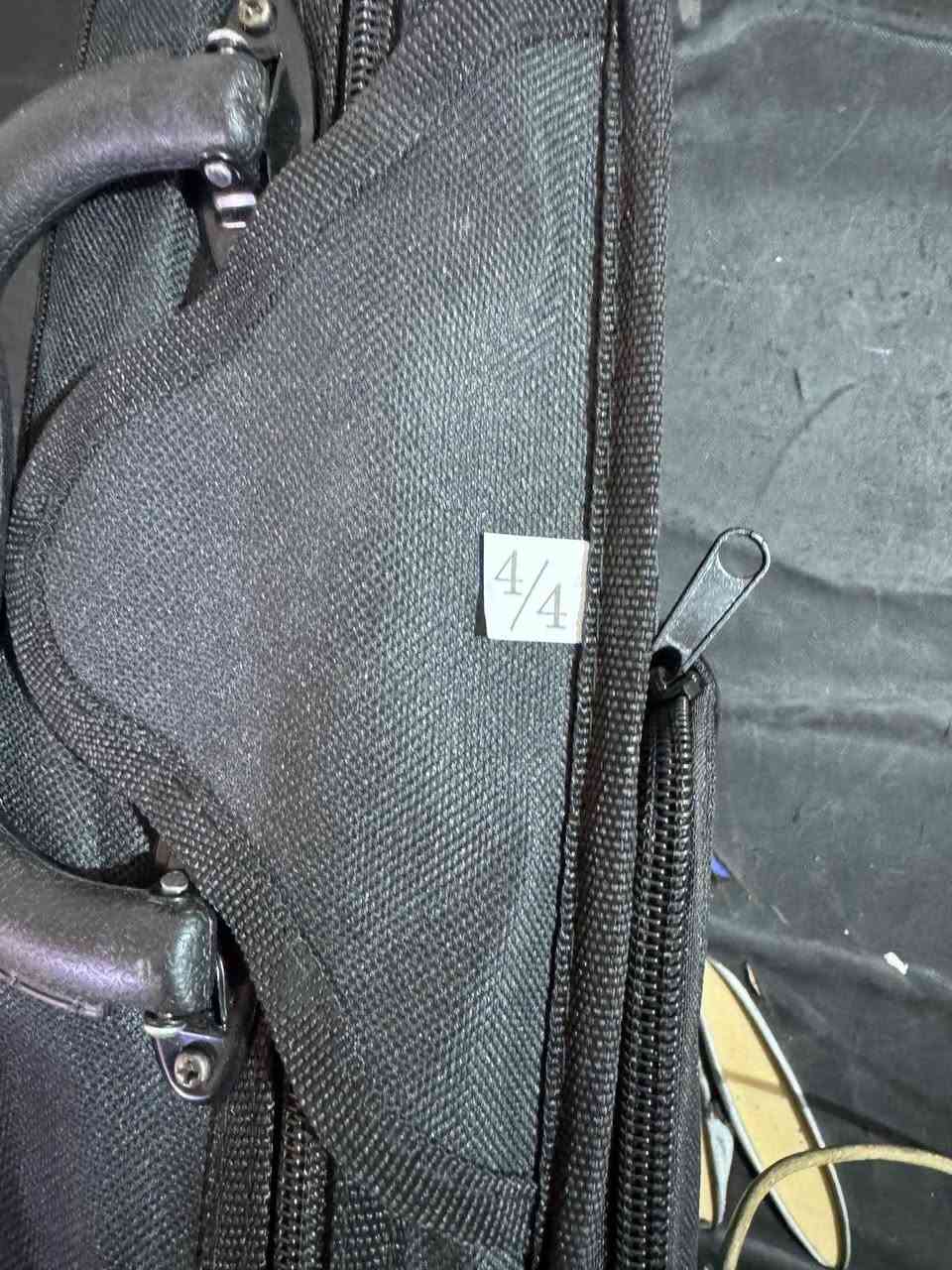 السلام عليكم كمان للبيع اعله سعر بيع الي يريده يتفضل خاص ويدلل


**إذا كنت صاحب هذا الإعلان وتريد حذفه لأي سبب، رجاءا أرسل رسالة إلى الدعم الفني**