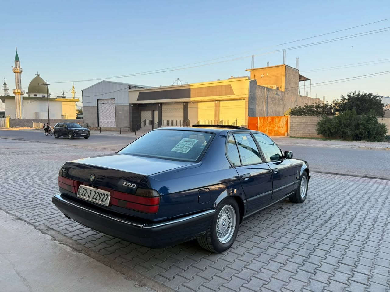 للبيع بى ام 730محرك 6سلندر گير اوتوماتيك موديل 1993تبريد شغال سلايت رقم اربيل دولي سنويه هزه جديد لحد 2029سياره صبغ عام للجمالي بدون ضربه سعر57بي مجال***********مكان سياره كركوك
